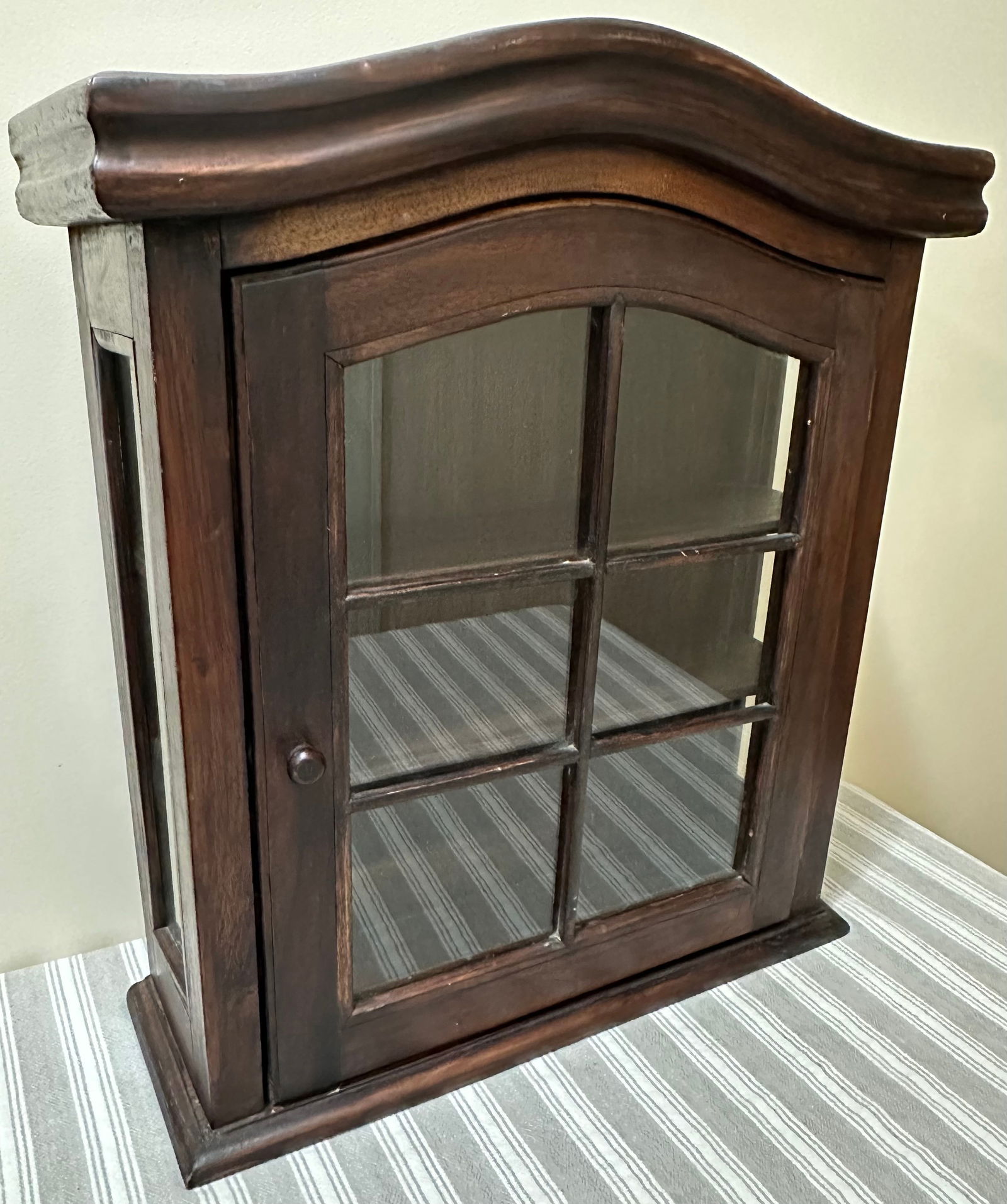 Mahogany One Door Hanging Display Cabinet with Glass Panel Sides (1 of 6)