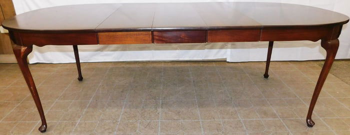 Mahogany Queen Anne Dining Table with Three Leaves by Craftique