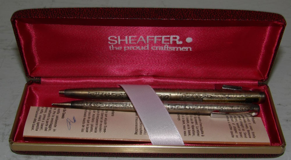 Sterling Sheaffer Ball Point Pen & Mechanical Pencil in Box: Sterling Sheaffer Ball Point Pen & Mechanical Pencil in Box. Box: 6" x 2" ALL DESCRIPTIONS AND ANY CONDITION STATEMENT GIVEN BY LANGSTON AUCTION GALLERY ARE STRICTLY OPINIONS AND LANGSTON'S SHALL HAVE