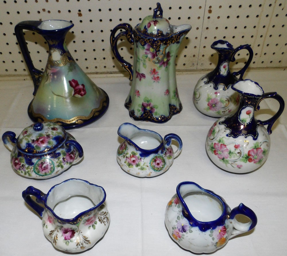 Lot Hand Painted Porcelain Items (1 of 4)