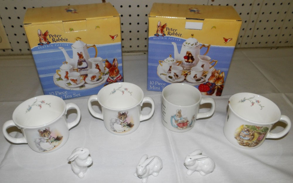 Lot Beatrix Potter Peter Rabbit Porcelain Items (1 of 3)