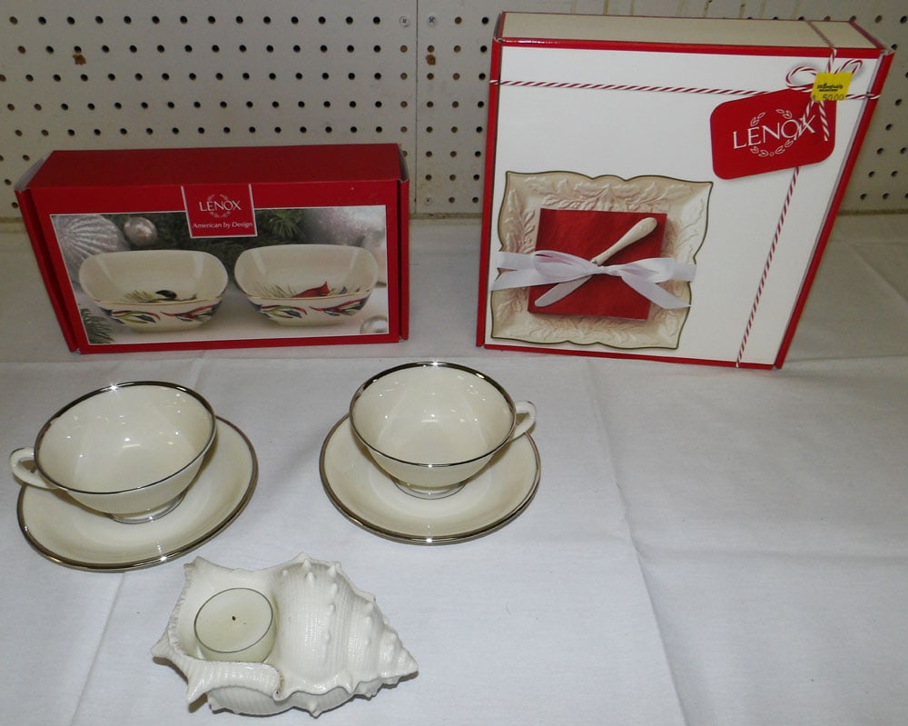 Lot Lenox Porcelain Items (1 of 4)