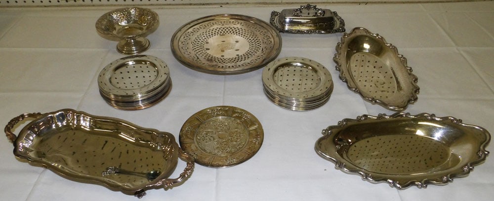 Lot Silver Plate Items: Lot Silver Plate Items. 13" Dia "ALL DESCRIPTIONS AND ANY CONDITION STATEMENT GIVEN BY LANGSTON AUCTION GALLERY ARE STRICTLY OPINIONS AND LANGSTON'S SHALL HAVE NO RESPONSIBILITY FOR ERRORS OR OMISSION