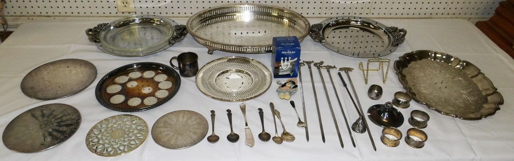 Lot Silver Plate Items (1 of 6)