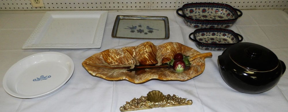 Lot Porcelain Trays - Pottery Items (1 of 5)