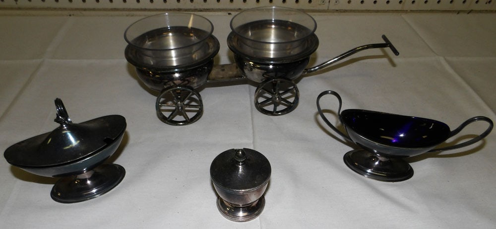 Lot Silver Plate Condiment Dishes: Lot Silver Plate Condiment Dishes. 13" X 4" "ALL DESCRIPTIONS AND ANY CONDITION STATEMENT GIVEN BY LANGSTON AUCTION GALLERY ARE STRICTLY OPINIONS AND LANGSTON'S SHALL HAVE NO RESPONSIBILITY FOR ERRORS