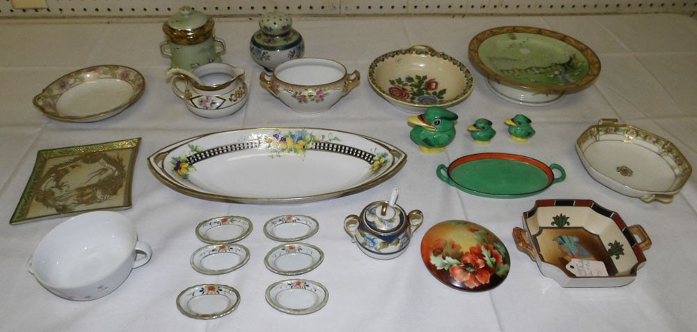 Lot Hand Painted Porcelain Items (1 of 5)