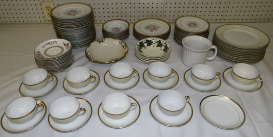 Lot Painted Porcelain Items