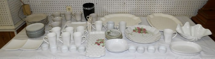 Lot Porcelain Items
