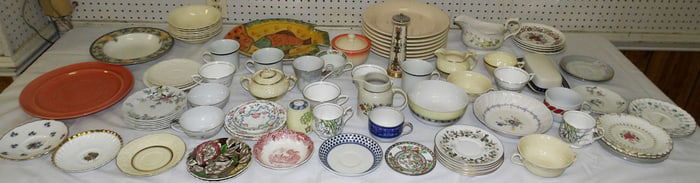 Lot Porcelain Items