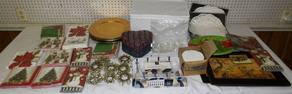 Lot Housewares (1 of 6)