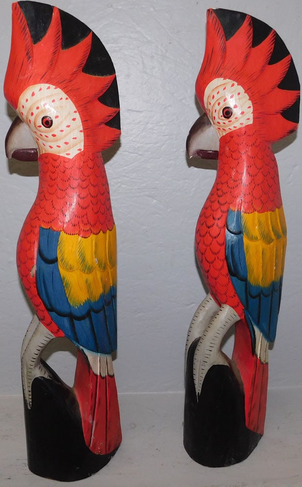 Pair of Painted Carved Wood Cockatoos: Pair of Painted Carved Wood Cockatoos. 23 3/4" H 6" W "ALL DESCRIPTIONS AND ANY CONDITION STATEMENT GIVEN BY LANGSTON AUCTION GALLERY ARE STRICTLY OPINIONS AND LANGSTON'S SHALL HAVE NO RESPONSIBILITY