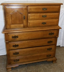 Maple Gentleman's Chest by Cherokee - Pleasant Valley Furniture