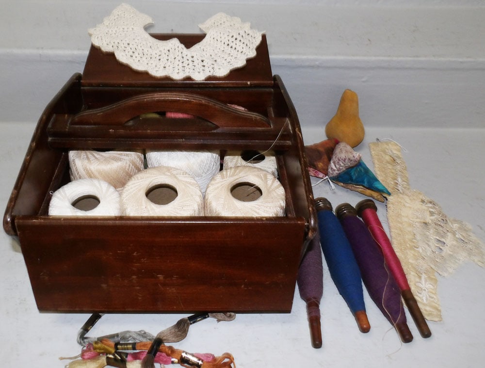 Antique Walnut Sewing Box: Antique Walnut Sewing Box . 8 1/2" H 12" W 11 1/2" D "ALL DESCRIPTIONS AND ANY CONDITION STATEMENT GIVEN BY LANGSTON AUCTION GALLERY ARE STRICTLY OPINIONS AND LANGSTON'S SHALL HAVE NO RESPONSIBILITY F