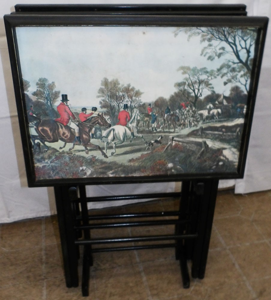 Lot of Painted Wood TV Trays with Fox Hunt Scenes (1 of 4)