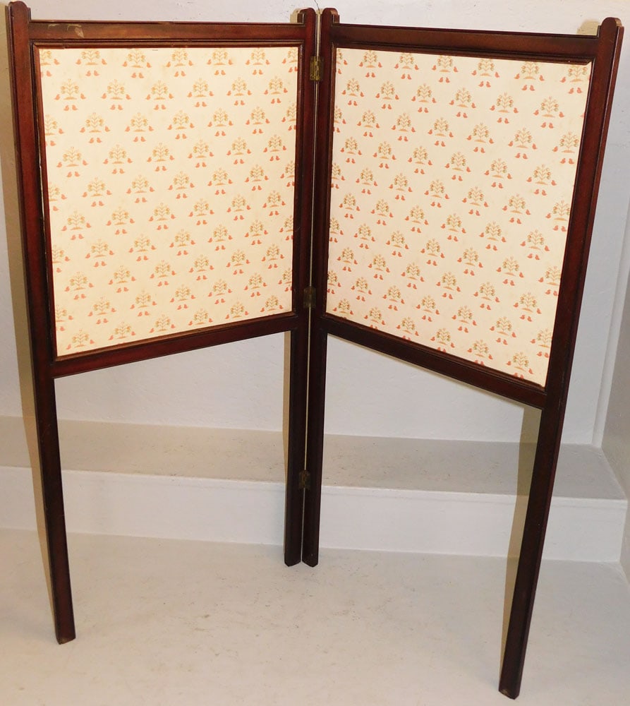 Antique Mahogany Two Panel Fire screen (1 of 5)
