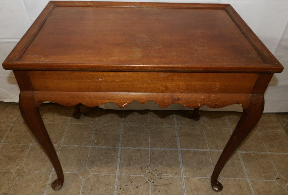 Mahogany Tea Table with Pull Out Slides (1 of 6)