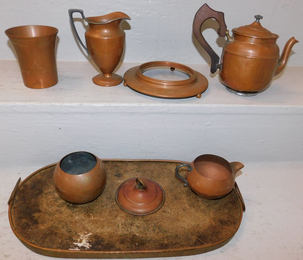 Lot of Copper Items: Lot of Copper Items . Up To 16" X 8 1/2" "ALL DESCRIPTIONS AND ANY CONDITION STATEMENT GIVEN BY LANGSTON AUCTION GALLERY ARE STRICTLY OPINIONS AND LANGSTON'S SHALL HAVE NO RESPONSIBILITY FOR ERRORS OR