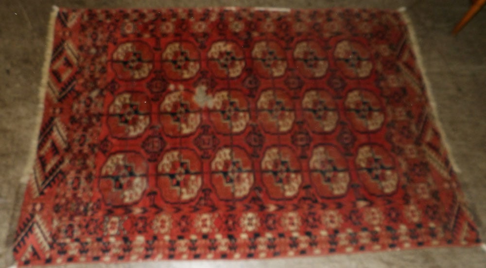 4' 10" x 3' 3" Hand Made Oriental Rug (1 of 4)