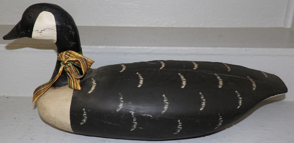 Painted Resin Canadian Goose Wall Hanging (1 of 6)