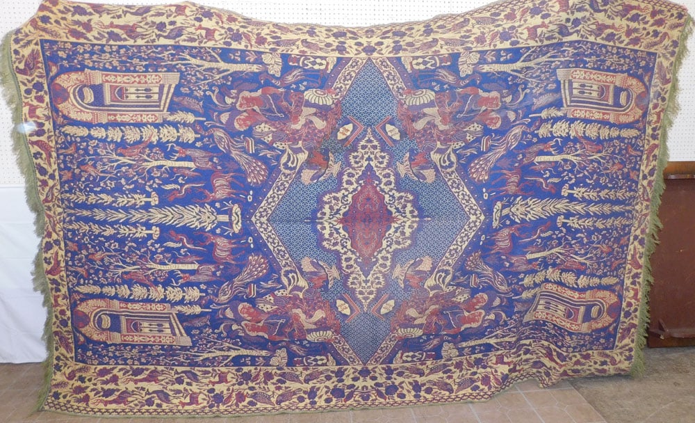 Vintage Coverlet, (82" x 129"): Vintage Coverlet, (82" x 129"). "ALL DESCRIPTIONS AND ANY CONDITION STATEMENT GIVEN BY LANGSTON AUCTION GALLERY ARE STRICTLY OPINIONS AND LANGSTON'S SHALL HAVE NO RESPONSIBILITY FOR ERRORS OR OMISSION