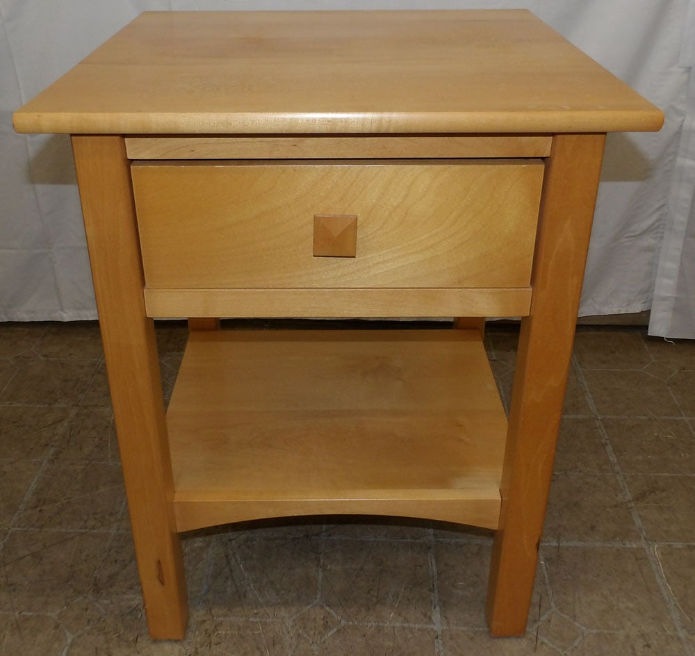 Maple One Drawer Night Stand (1 of 3)