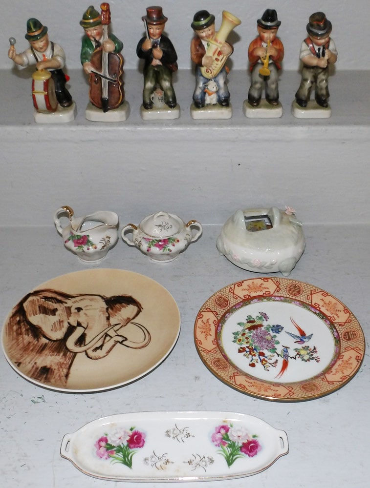Lot Porcelain Figurines, Plates, Creamer & Sugar: Lot Porcelain Figurines, Plates, Creamer & Sugar. Up to 7" Dia. "ALL DESCRIPTIONS AND ANY CONDITION STATEMENT GIVEN BY LANGSTON AUCTION GALLERY ARE STRICTLY OPINIONS AND LANGSTON'S SHALL HAVE NO RESPO