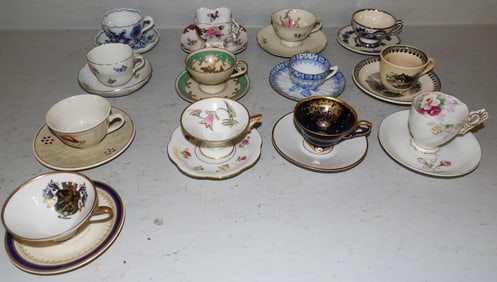 Lot Porcelain Cups & Saucers