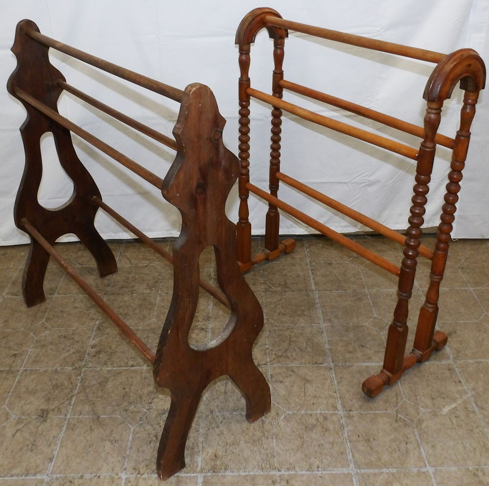Two Pine Towel Racks (1 of 2)