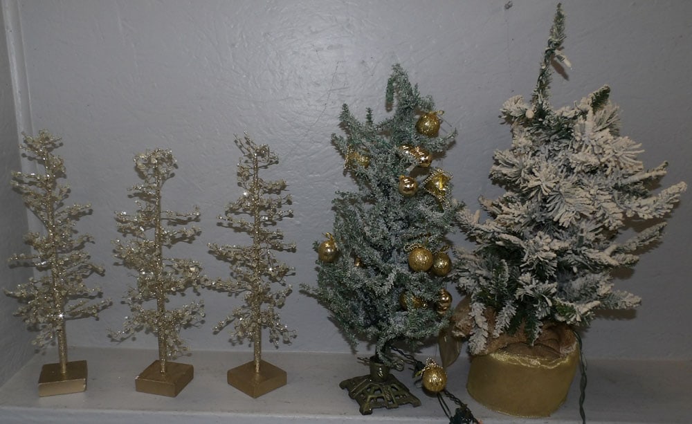 Lot of Decorative Christmas Trees: Lot of Decorative Christmas Trees. Up to 23" H 10" Dia. "ALL DESCRIPTIONS AND ANY CONDITION STATEMENT GIVEN BY LANGSTON AUCTION GALLERY ARE STRICTLY OPINIONS AND LANGSTON'S SHALL HAVE NO RESPONSIBILIT