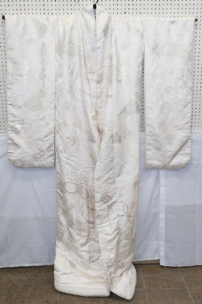 Large Oriental Silk Kimono (1 of 9)