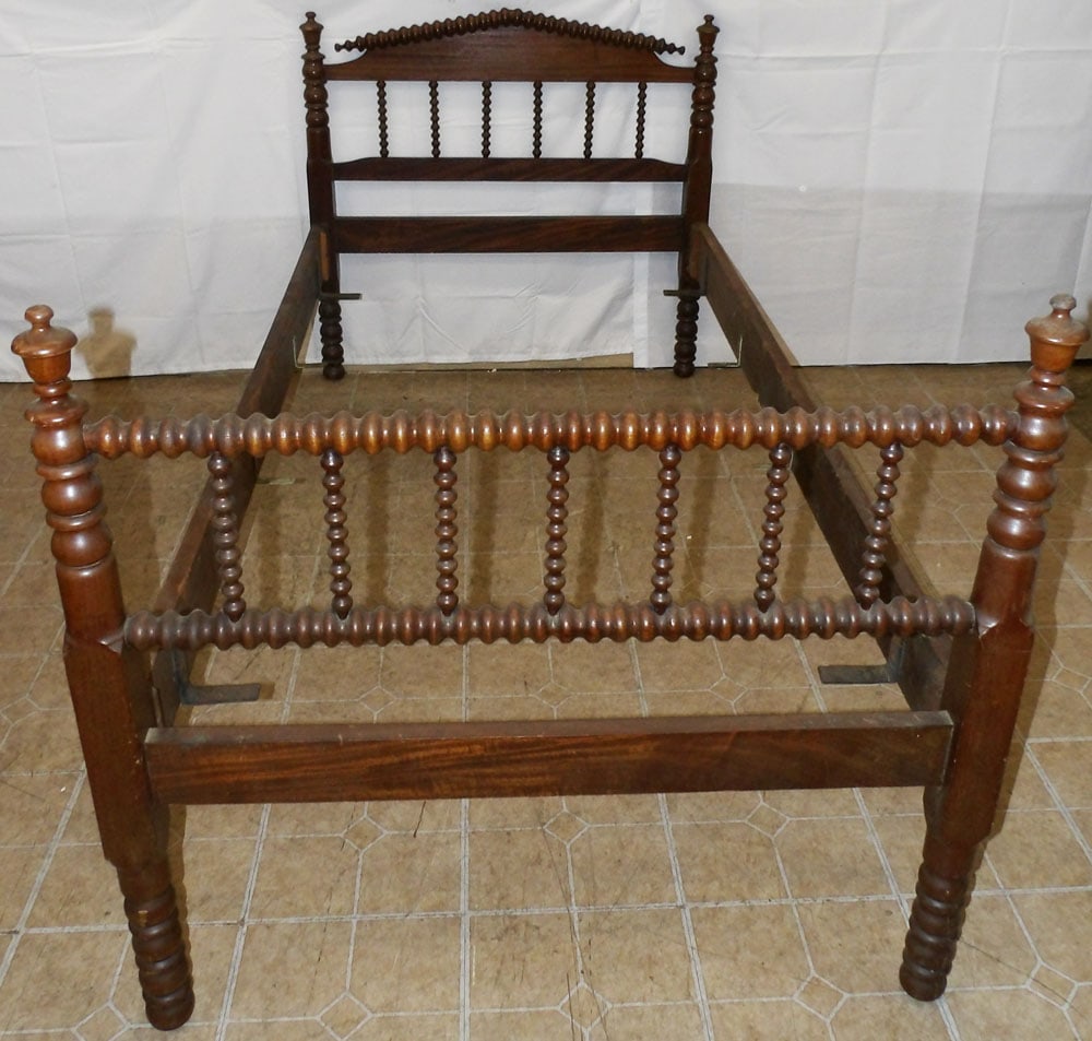 Antique Walnut Jenny Lind Single Bed with Rails: Antique Walnut Jenny Lind Single Bed with Rails. 38" x 40" "ALL DESCRIPTIONS AND ANY CONDITION STATEMENT GIVEN BY LANGSTON AUCTION GALLERY ARE STRICTLY OPINIONS AND LANGSTON'S SHALL HAVE NO RESPONSIBI
