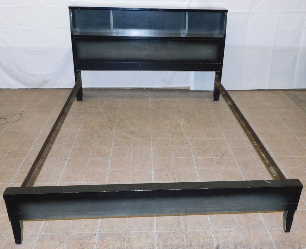 Painted Full Size Bed with Rails (1 of 2)