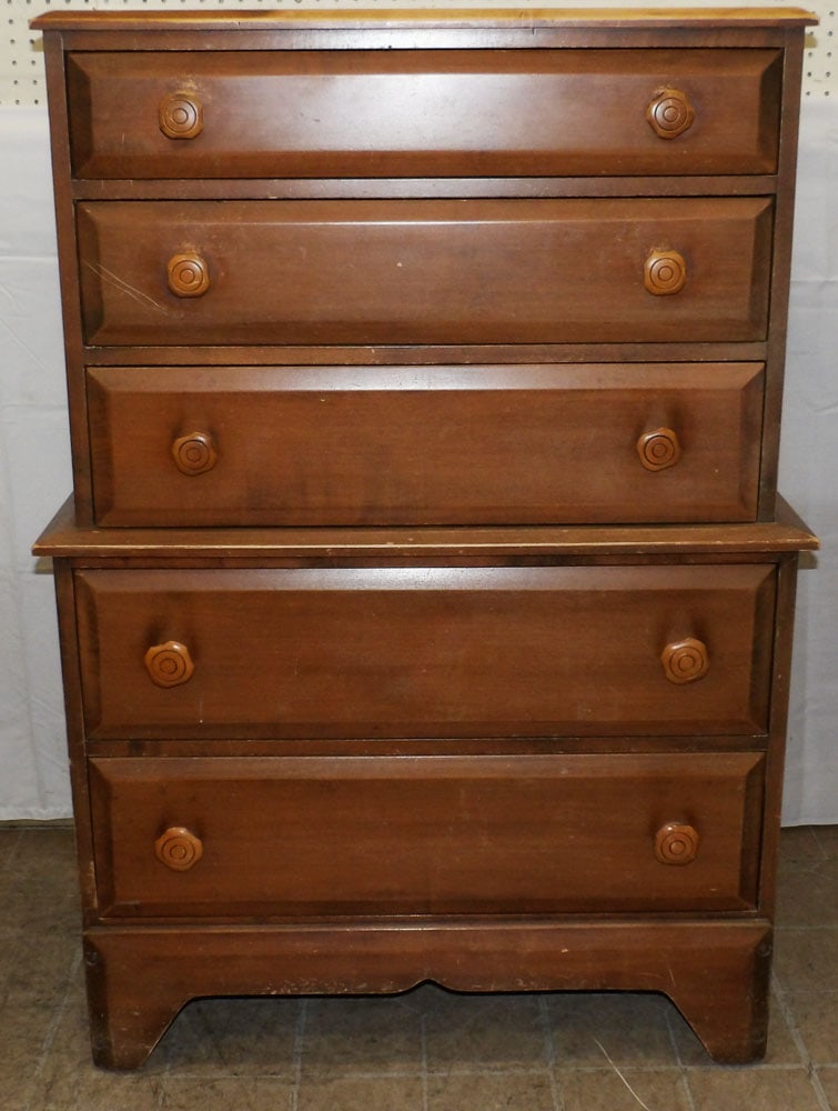 Maple Five Drawer Chest (1 of 7)