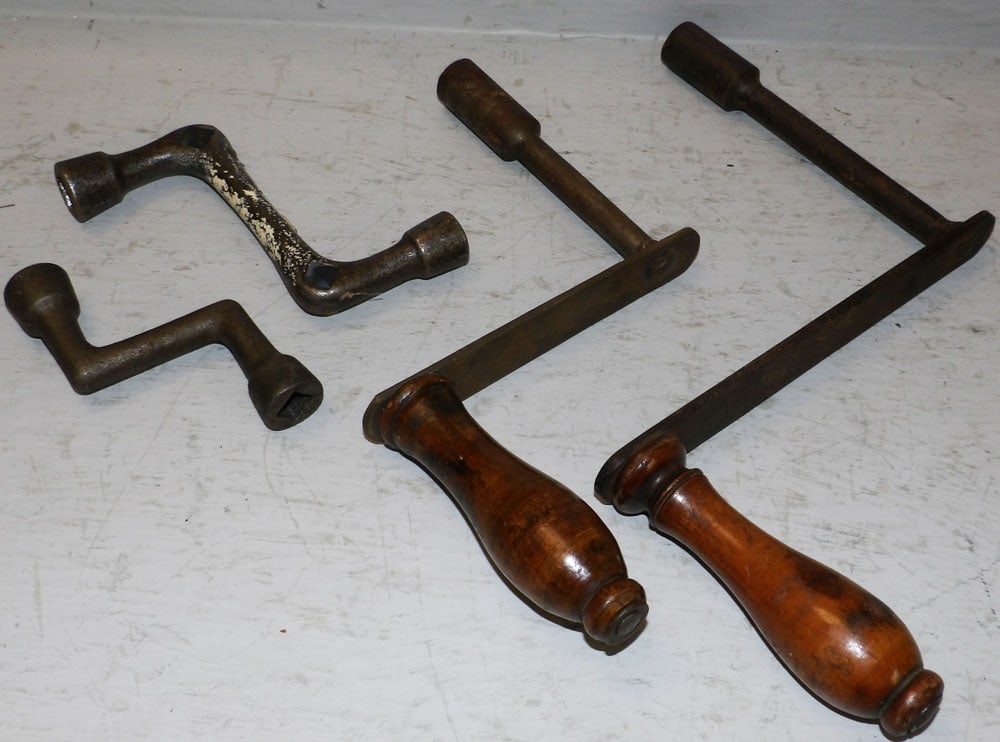 Lot of Antique Draw Leaf Table Crank Handles (1 of 1)