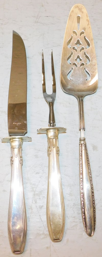 Three Sterling Handle Serving Pieces (1 of 2)