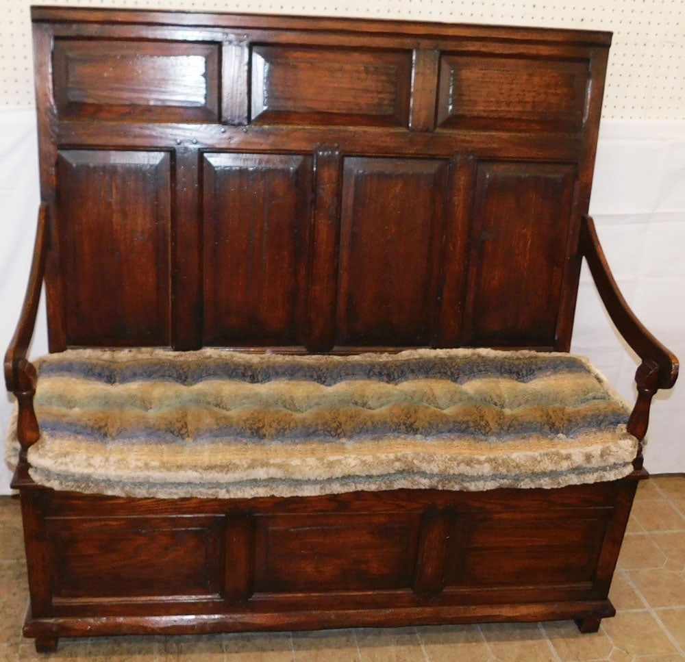 Oak Settle With Storage Seat Compartment - 3