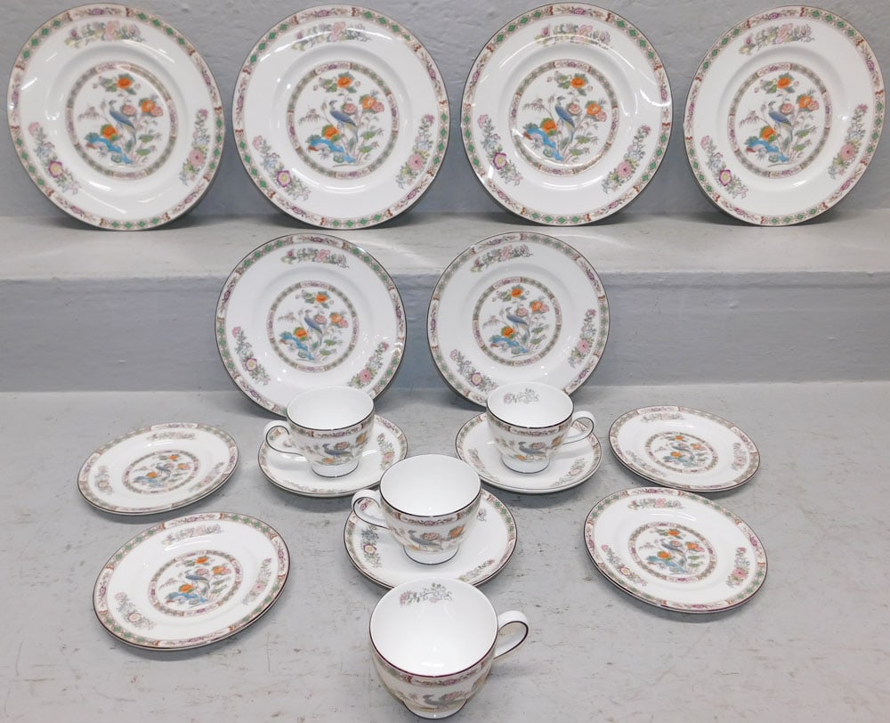 Seventeen Pieces of Wedgwood China Kutani Crane (1 of 7)