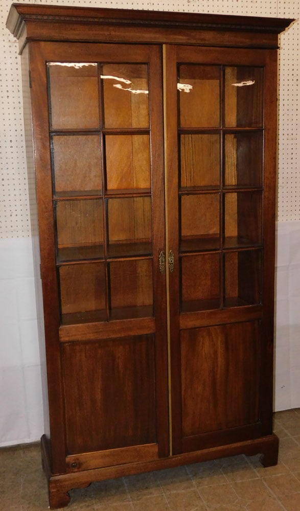 Antique Mahogany Two Door Bookcase Cabinet, Missing One Glass Panel (1 of 8)