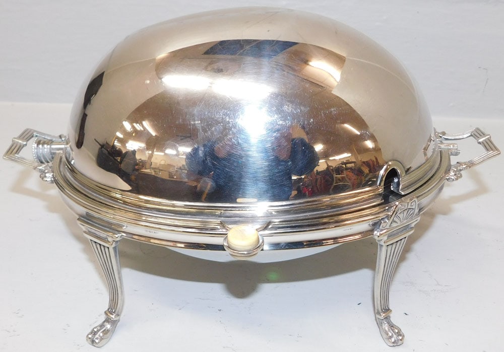 Silverplated Bun Warmer (1 of 6)