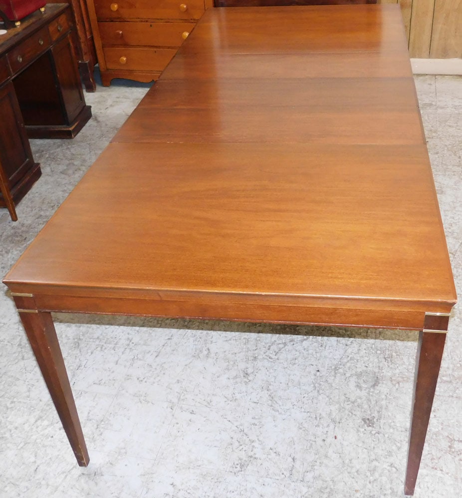 Mahogany Dining Table with Three Leaves by Drexel (1 of 4)