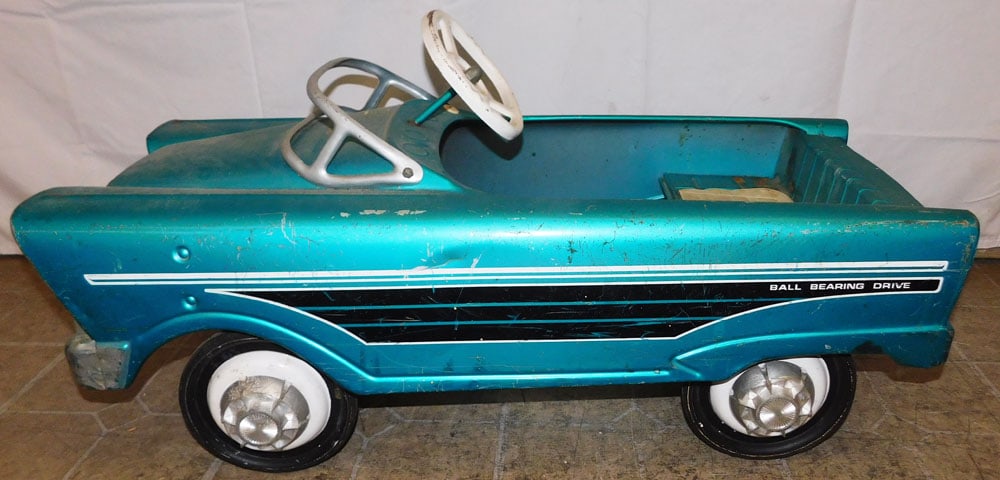 Vintage Painted Metal Peddle Car (1 of 6)