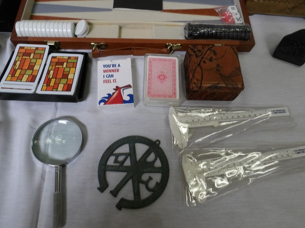Lot Desk Items - 4