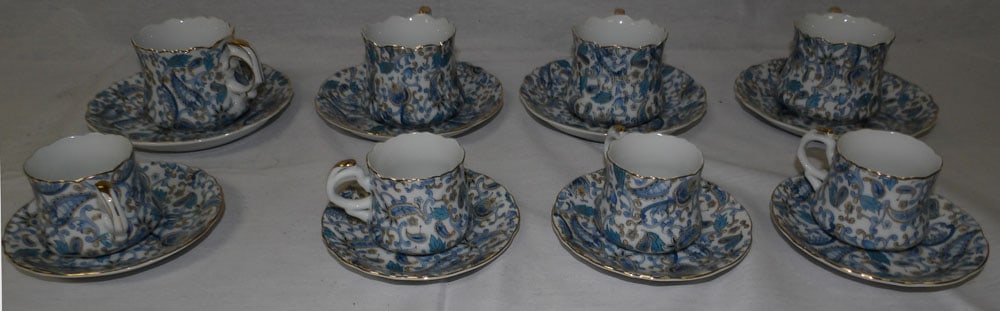 Lot Painted Porcelain Items (1 of 5)