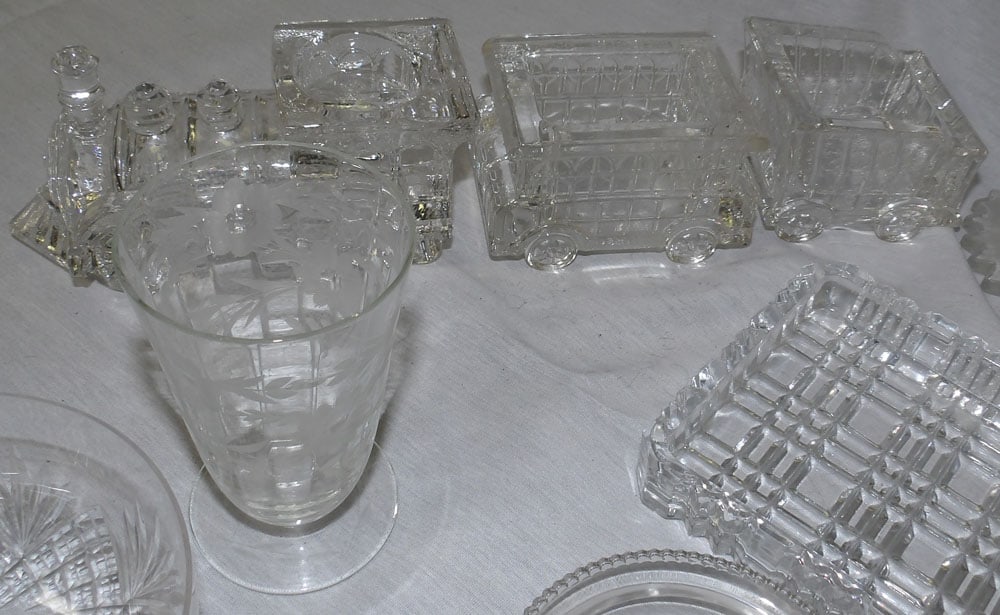 Lot Glass Items - 4