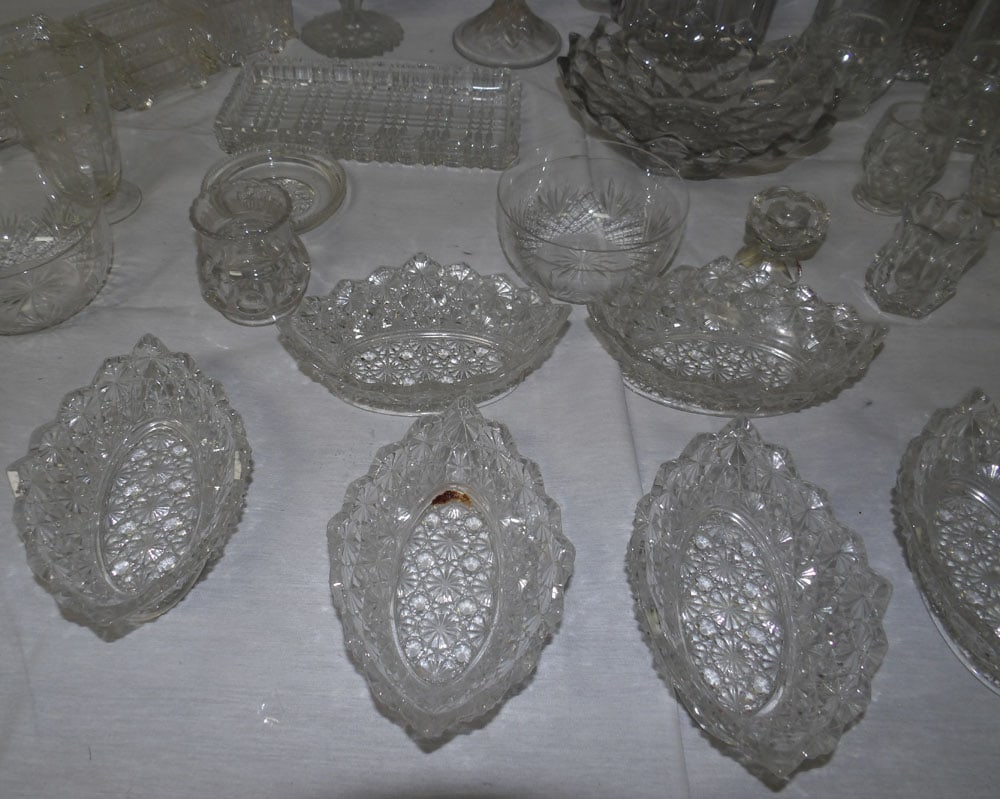 Lot Glass Items - 5