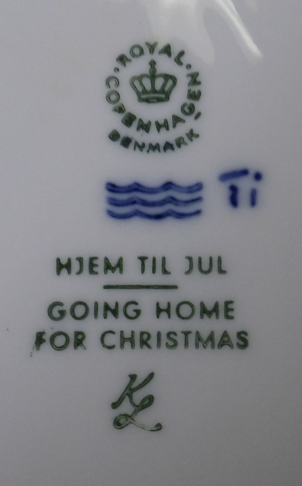 Lot Porcelain Items - 5