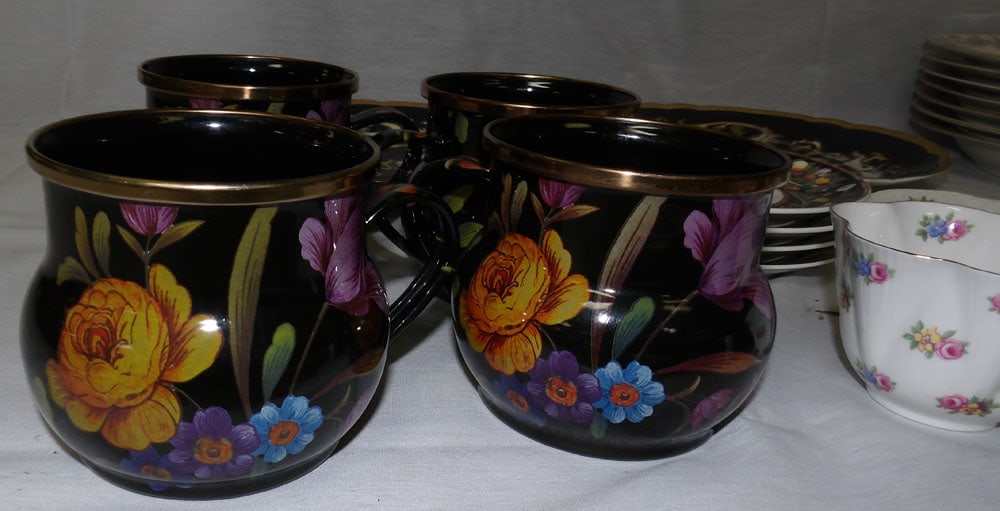 Lot Porcelain Items - 5