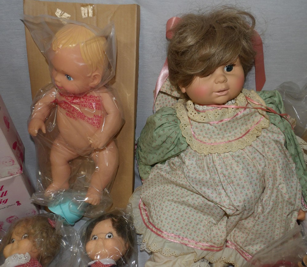 Lot Dolls - 2