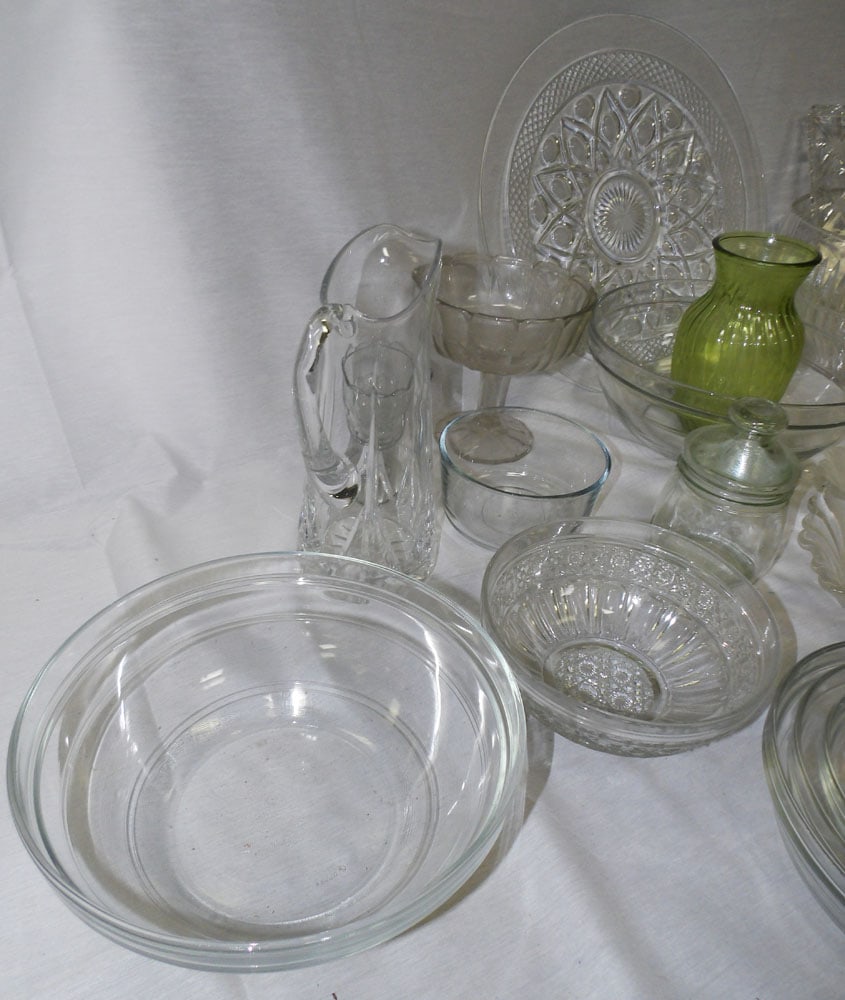 Lot Glass Items - 3